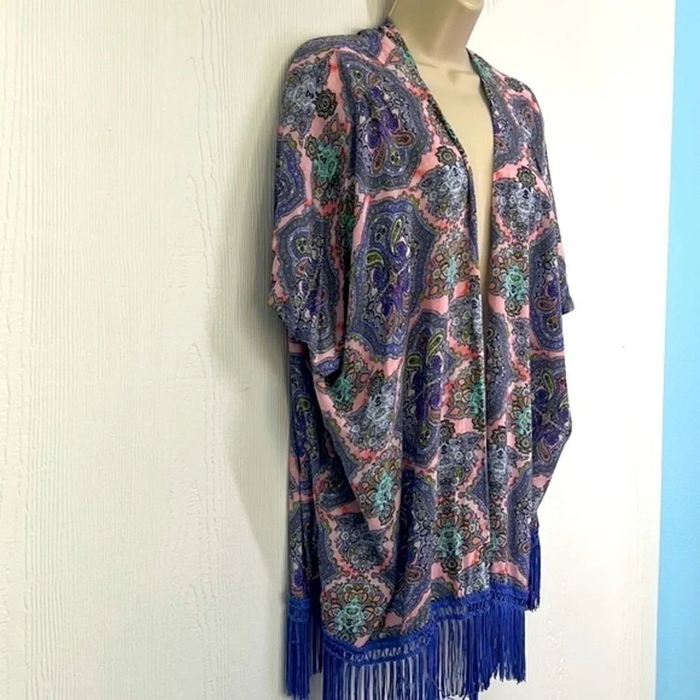 Victoria Secrets -  Colorful Paisley Rayon Fringe Short Sleeve Kimono Size XS /S